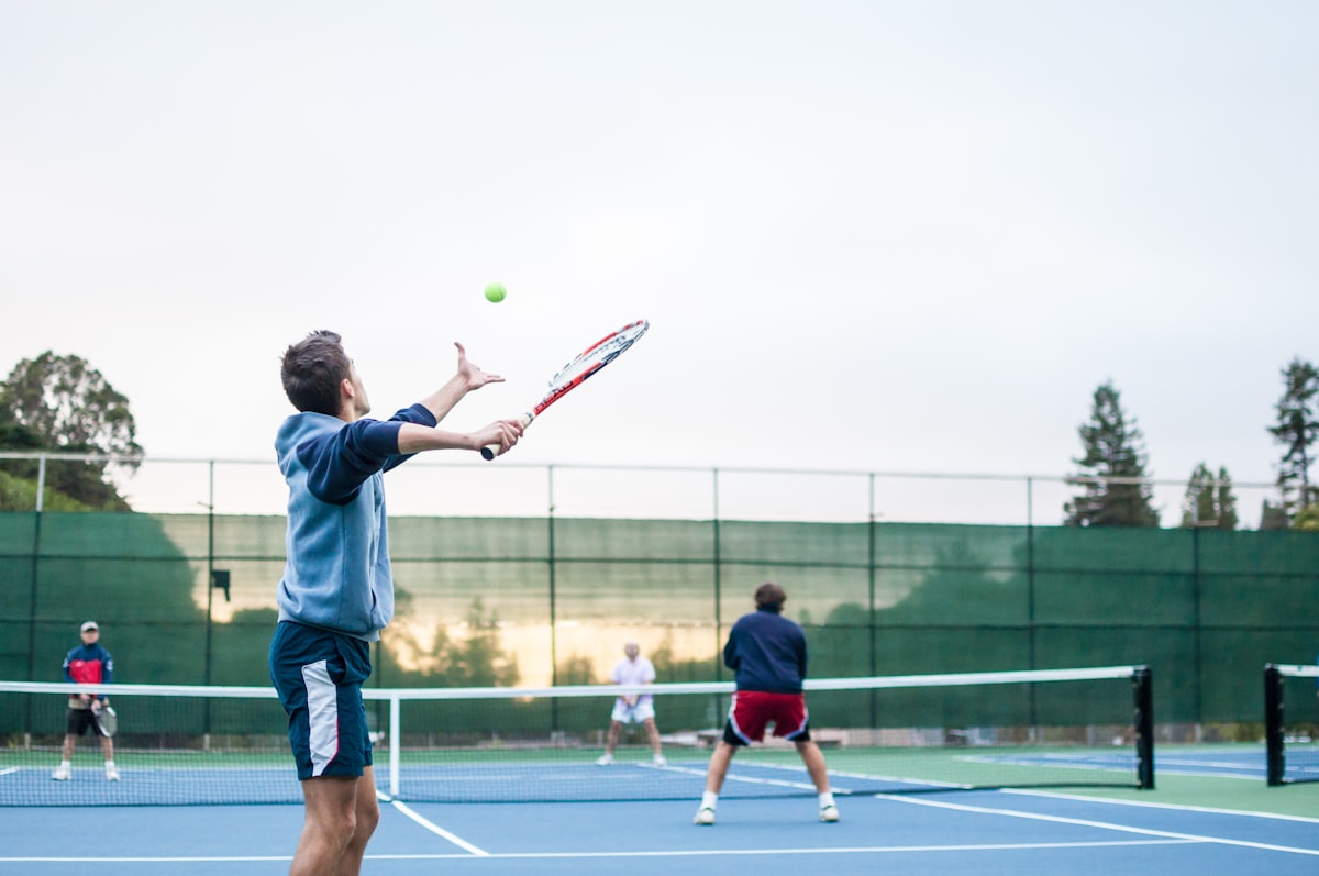 Bijna een miljoen Nederlanders kiezen voor padel